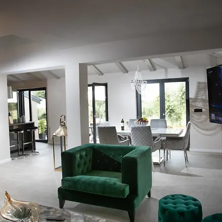 Olive Garden Paradise With Heated Swimming Pool Villa *