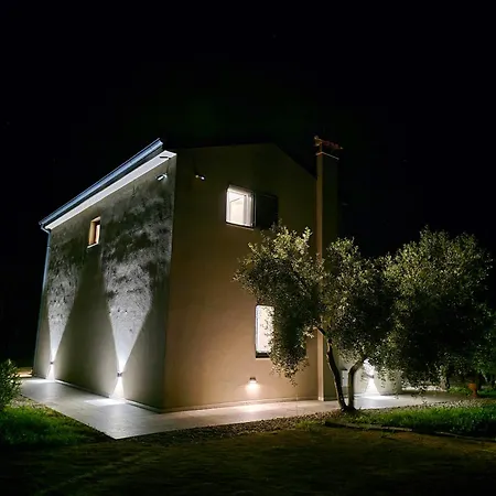 Villa Olive Garden Paradise With Heated Swimming Pool