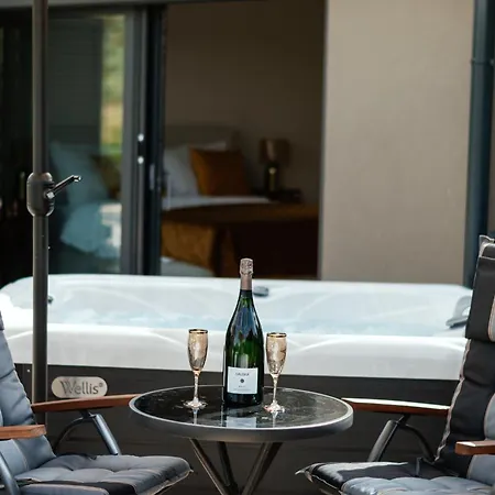 Olive Garden Paradise With Heated Swimming Pool Villa *