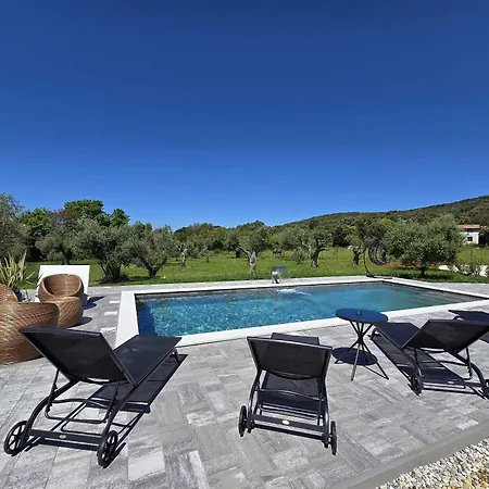 Olive Garden Paradise With Heated Swimming Pool *