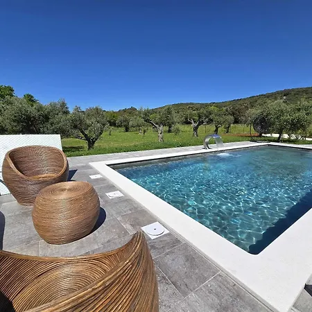 Villa Olive Garden Paradise With Heated Swimming Pool *