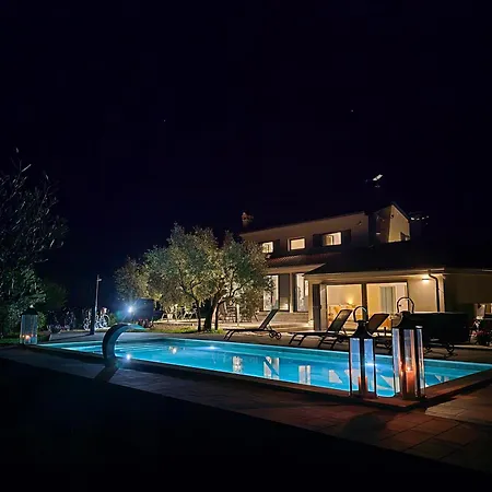Olive Garden Paradise With Heated Swimming Pool