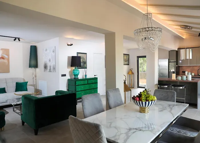 Olive Garden Paradise With Heated Swimming Pool Rovinj