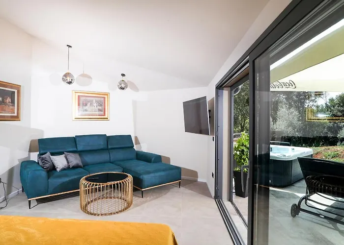 Villa Olive Garden Paradise With Heated Swimming Pool *