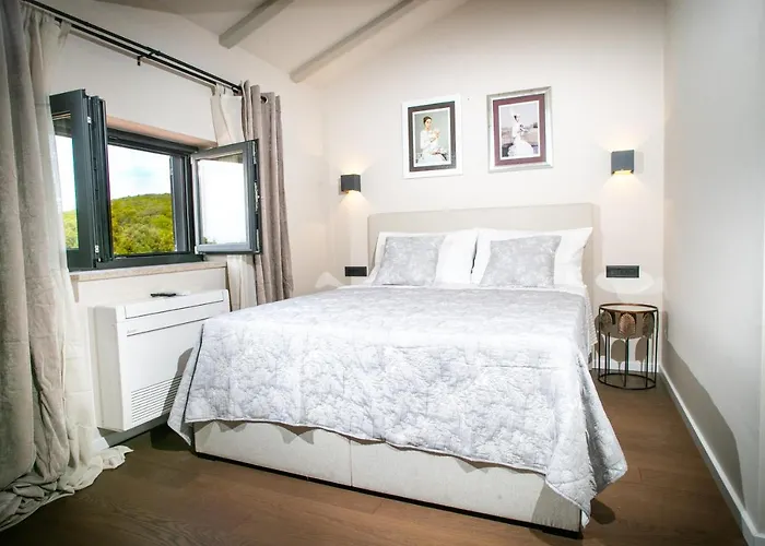 Olive Garden Paradise With Heated Swimming Pool Rovinj