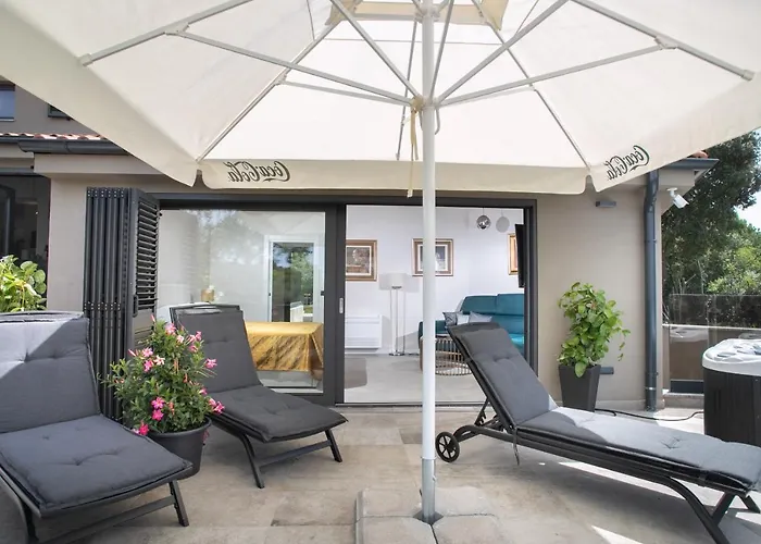 Olive Garden Paradise With Heated Swimming Pool *