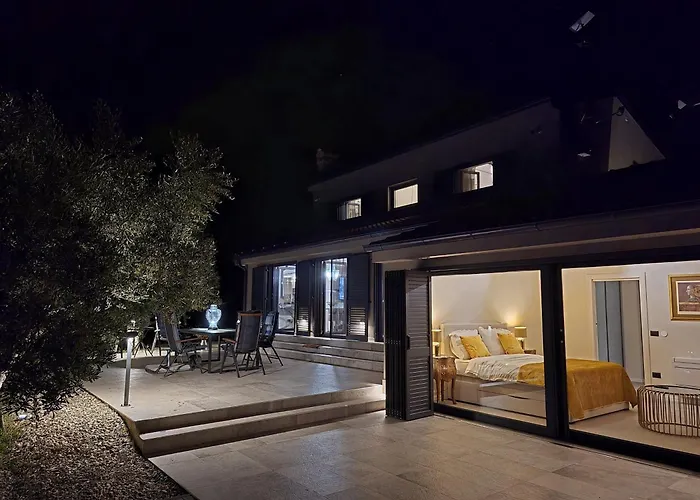 Olive Garden Paradise With Heated Swimming Pool