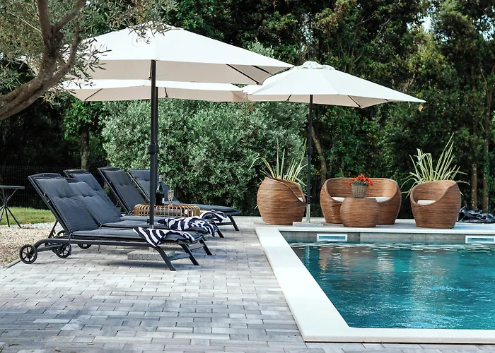 Olive Garden Paradise With Heated Swimming Pool